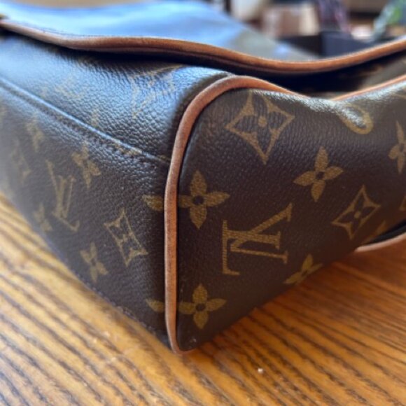 Louis Vuitton Abbesses Messenger Bag Monogram Canvas 2008 - Picture 11 of 11